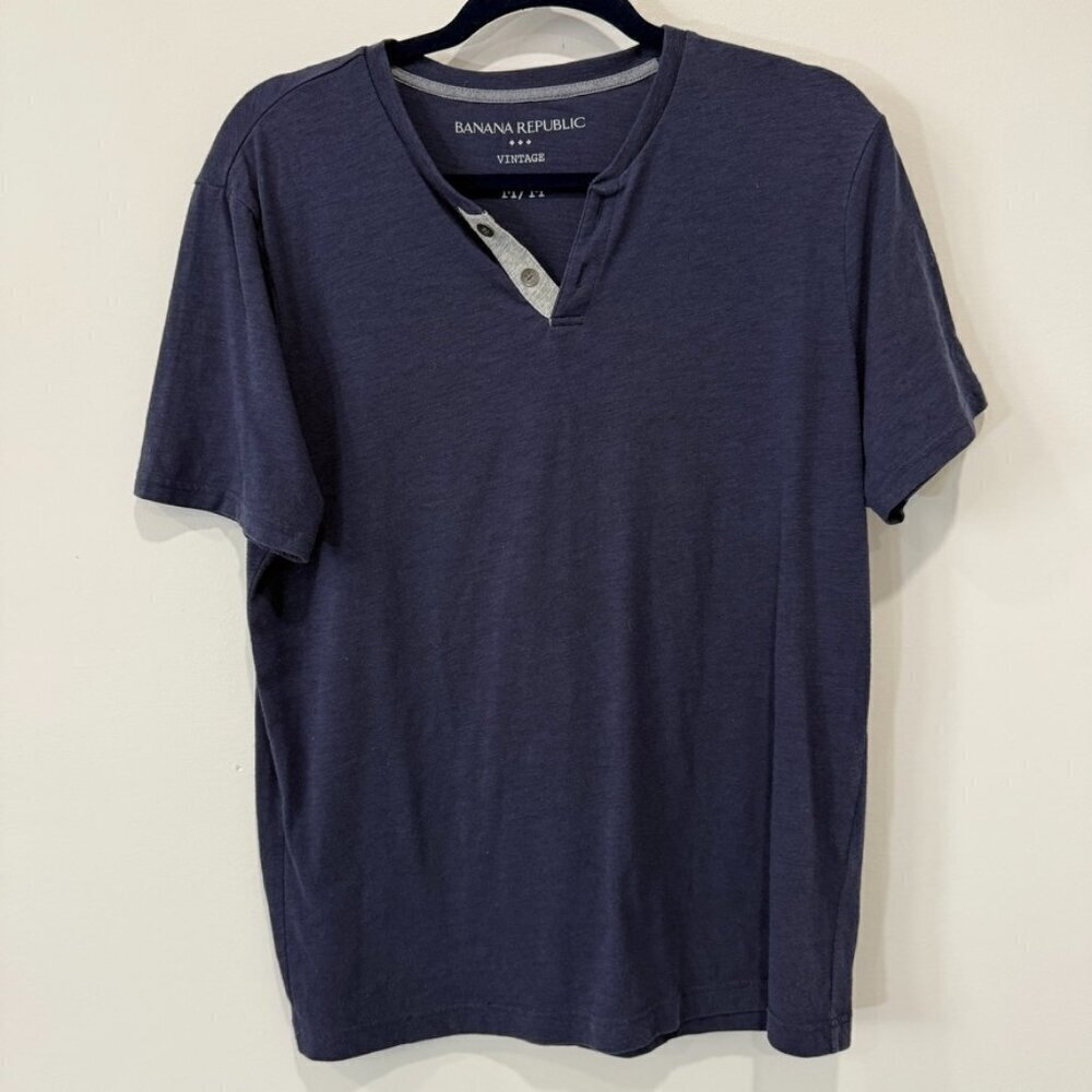 Banana Republic Basic Navy Blue V-Neck T Shirt Vintage Style Size M